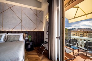 Suite junior, Terraza (Deluxe) | Ropa de cama hipoalergénica y minibar