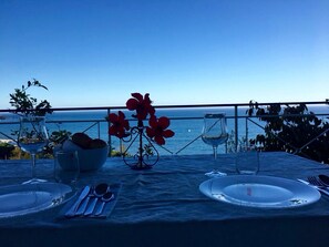 Lunch, dinner, brunch served; Italian cuisine, garden views  - Blue Island Villa Caterina (Casteldaccia)
