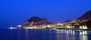 Premium bedding, free minibar, in-room safe, free cots/infant beds - Blue Island Villa Caterina (Casteldaccia)