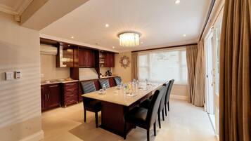 Suite (Manor) | Tagungsbereich