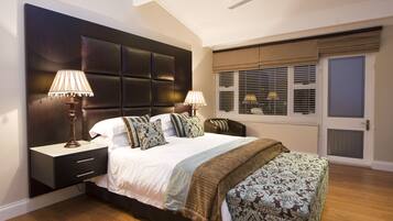 ํจ๋ฐ๋ฆฌ ์ค์ํธ | ๊ณ ๊ธ ์นจ๊ตฌ, ๋ฏธ๋๋ฐ, ๊ฐ์ค ๋ด ๊ธ๊ณ , ๊ฐ๊ฐ ๋ค๋ฅธ ์คํ์ผ์ ์ธํ
๋ฆฌ์ด