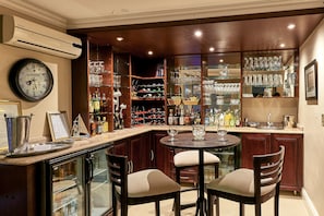 Bar (on property) - Forest Manor Boutique Guesthouse (Umhlanga)