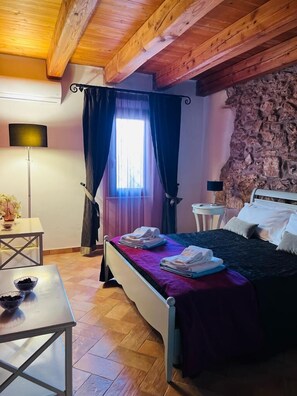 Departamento Confort | 1 habitación, sábanas italianas Frette y ropa de cama de alta calidad 
