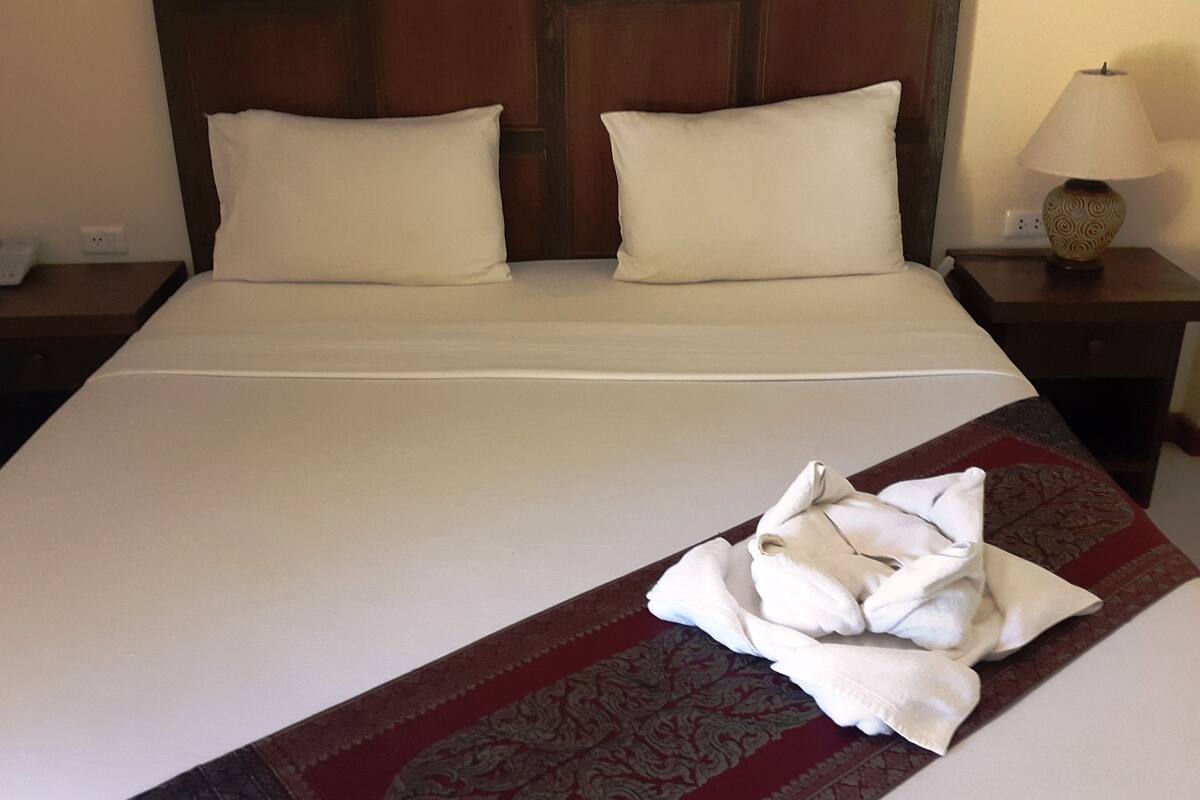 Standard Room | In-room safe, WiFi (free)