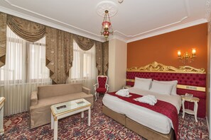 Superior Room | Minibar, in-room safe, desk, iron/ironing board - By Murat Hotels Galata (Istanbul)
