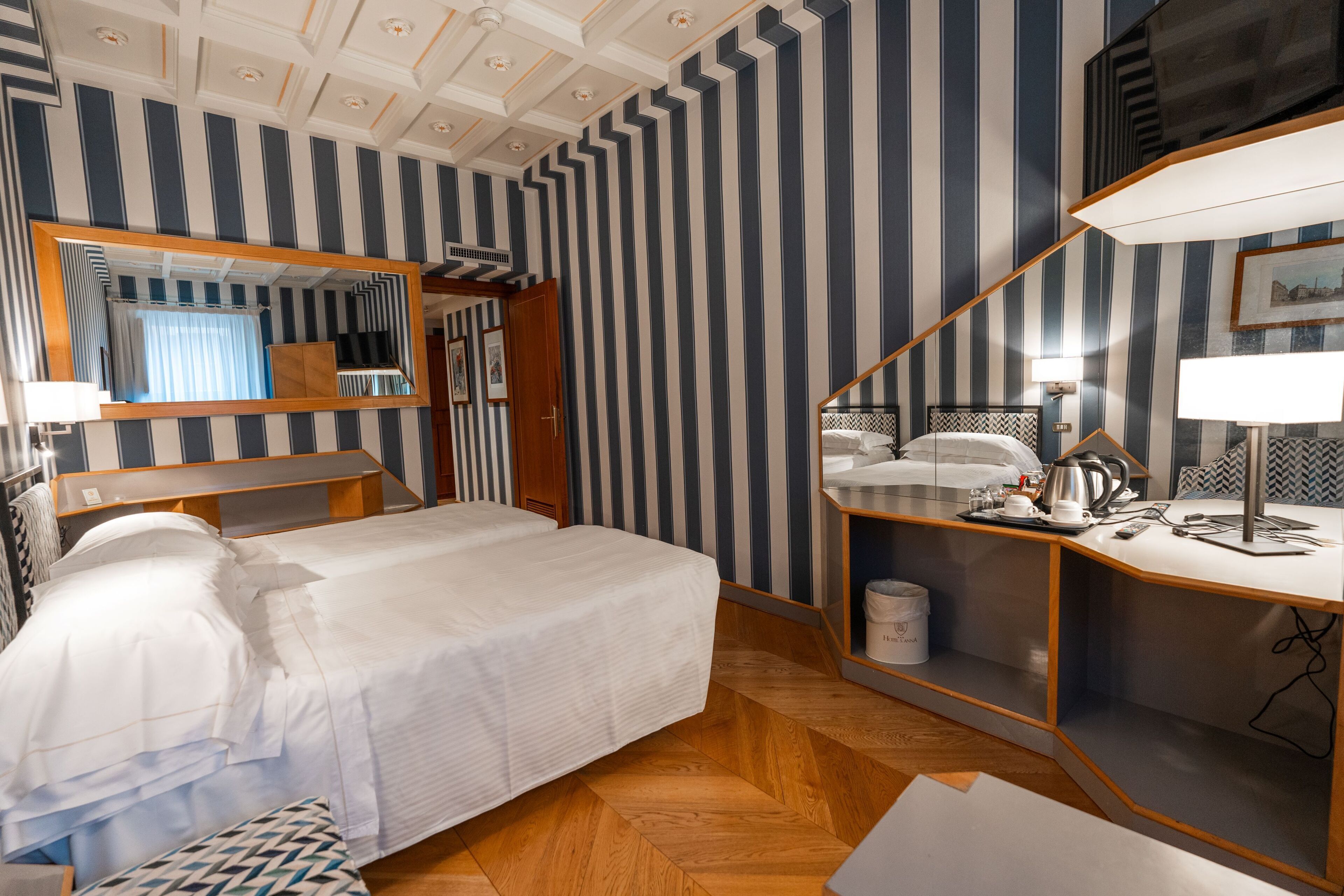 classic double room, 1 bedroom | 1 bedroom, hypo-allergenic bedding, minibar, in-room safe