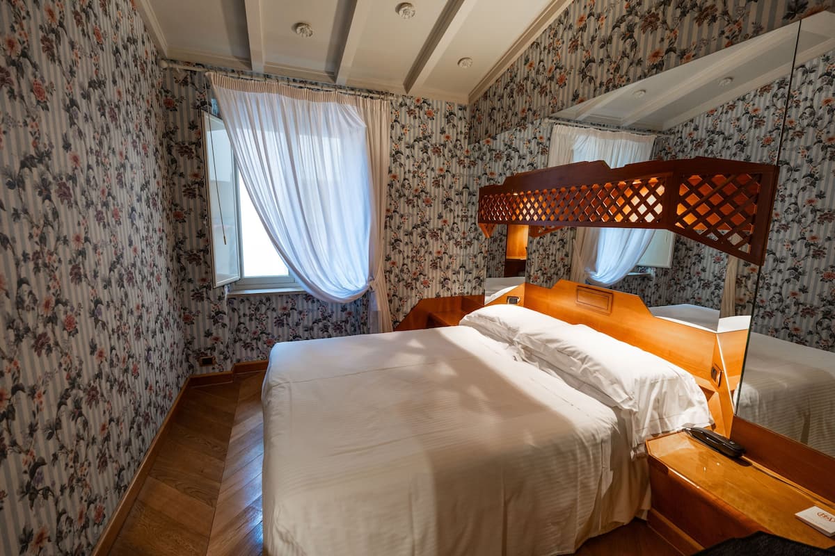 1 chambre, literie hypoallergénique, minibar