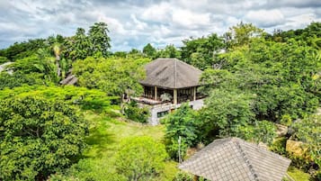 Villa, Pool View, Poolside | Garden view