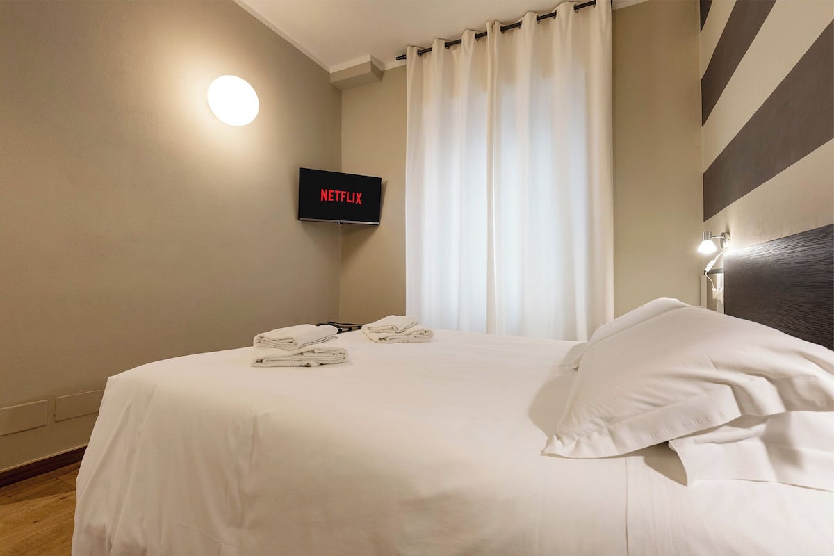 Doppel- oder Zweibettzimmer, Nichtraucher, eigenes Bad | 1 Schlafzimmer, Bettwäsche aus ägyptischer Baumwolle