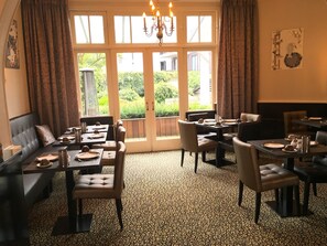 Daily buffet breakfast (EUR 17 per person)