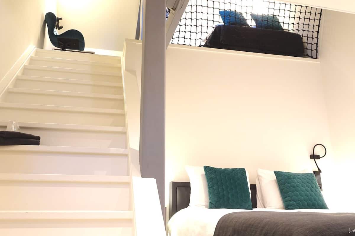 Deluxe-Dreibettzimmer | 1 Schlafzimmer, Schreibtisch, Verdunkelungsvorhänge, kostenloses WLAN
