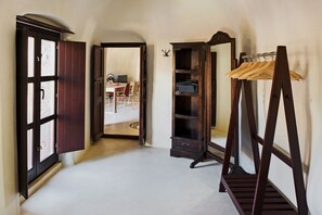 Deluxe House, 1 Bedroom | 1 bedroom, premium bedding, down comforters, pillowtop beds