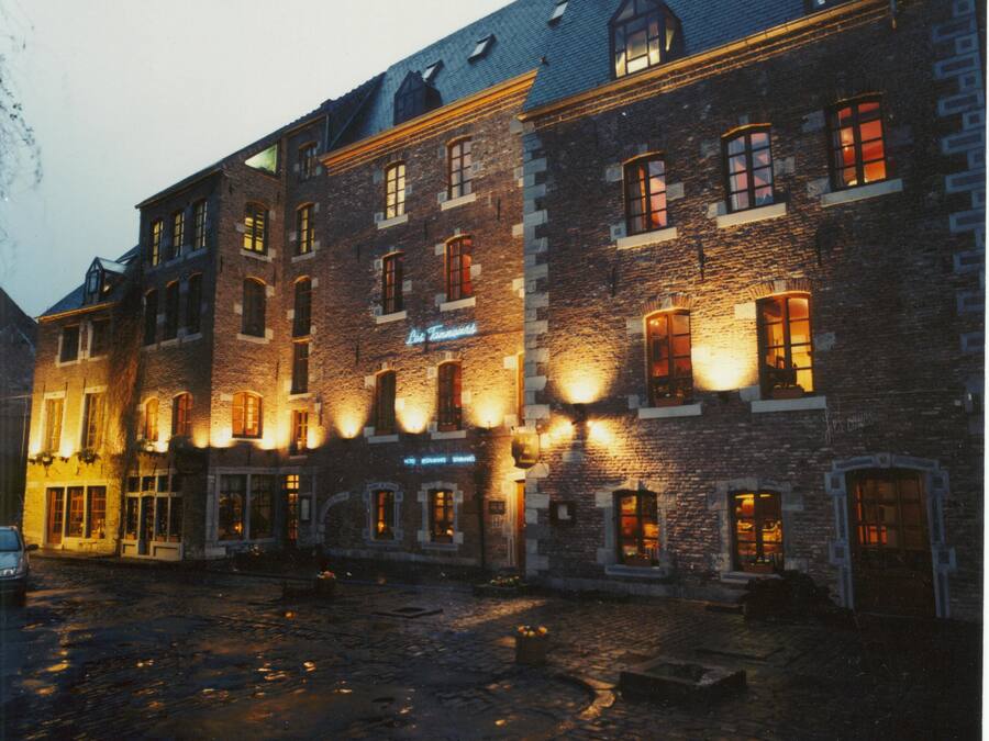 Façade de l’hébergement – soirée/nuit