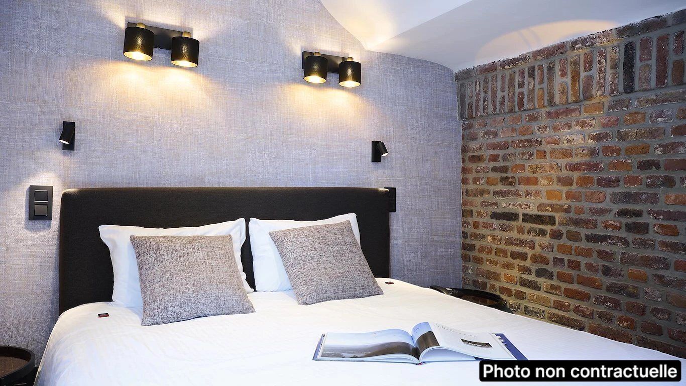Classic Double Room | Minibar, soundproofing, free WiFi, bed sheets