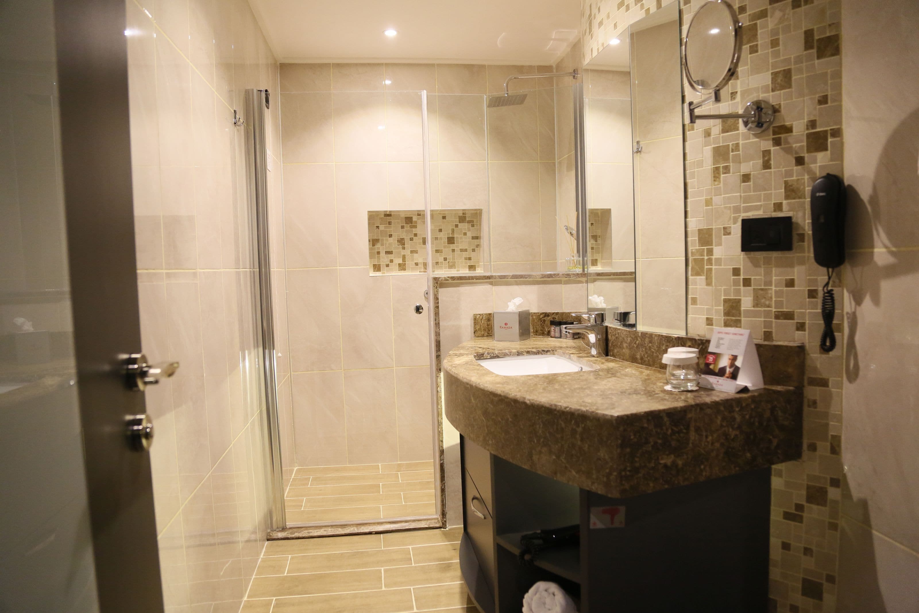 shower, rainfall showerhead, free toiletries, hair dryer