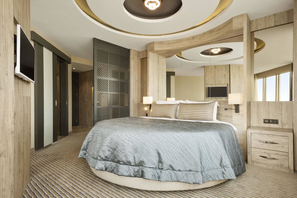 Lakens van Egyptisch katoen, luxe beddengoed, een minibar