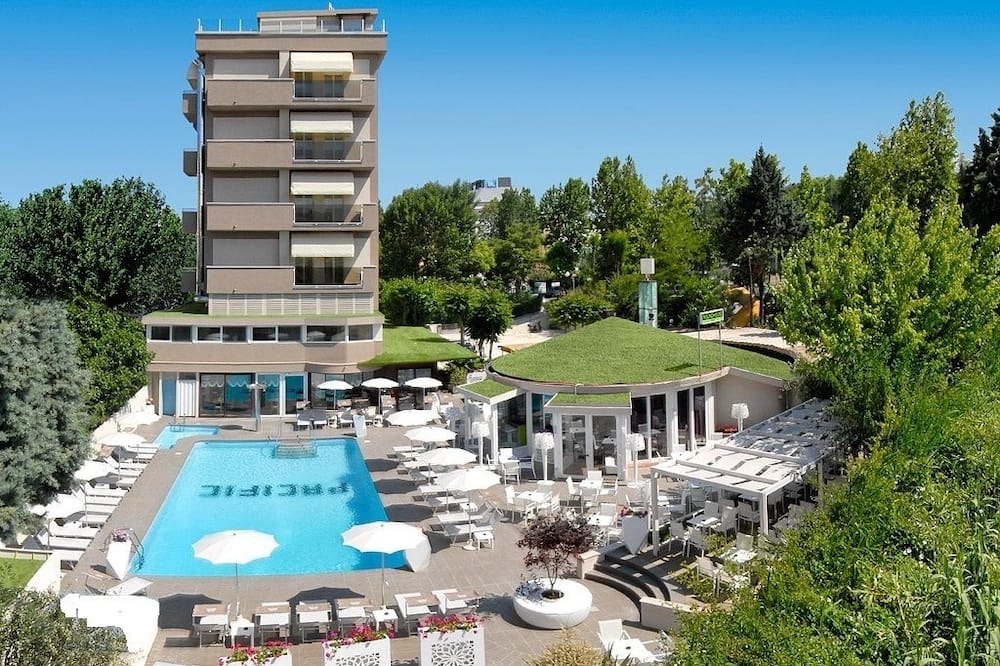Hotel Pacific
