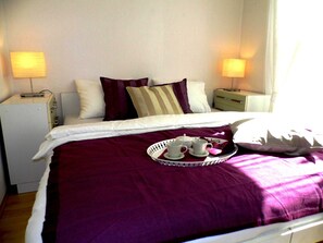 Superior Apartment, 2 Bedrooms, Kitchen, Corner