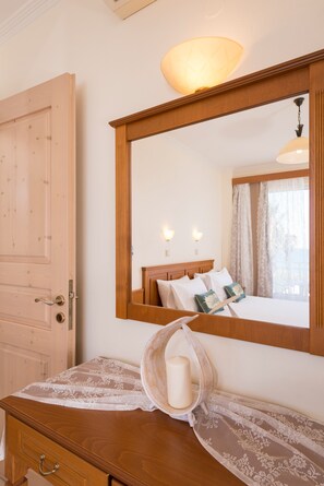 Superior Apartment, 2 Bedrooms, Sea View | In-room safe, iron/ironing board, free WiFi, bed sheets - Hermes Sea View (Chania)