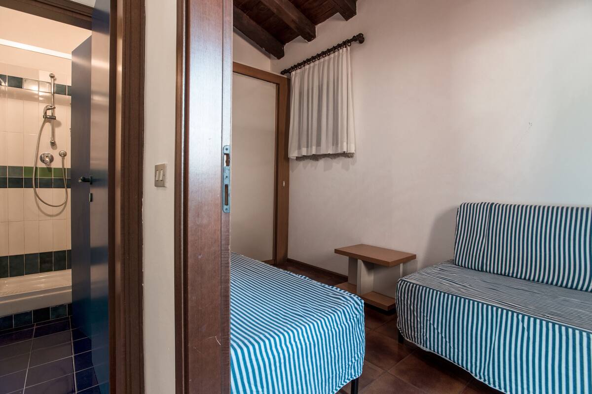 Apartamento estándar (4 pax -D) | Caja fuerte, escritorio, cunas (de pago)
