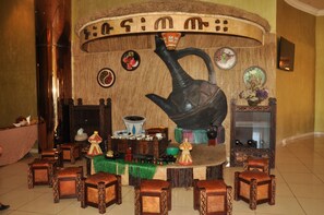 Bar (on property) - Washington Hotel (Addis Ababa)