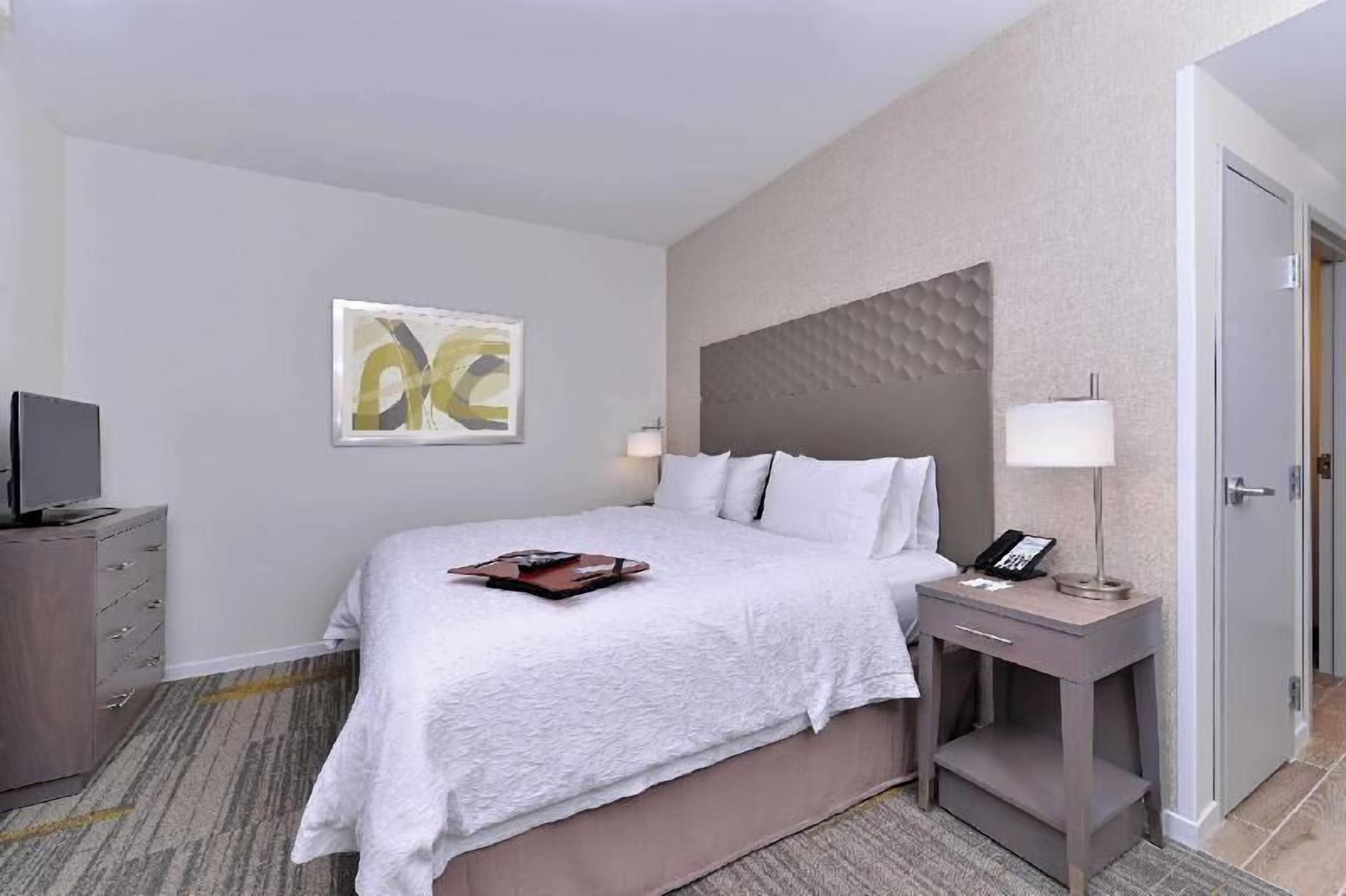 In-room safe, iron/ironing board, free cots/infant beds, rollaway beds