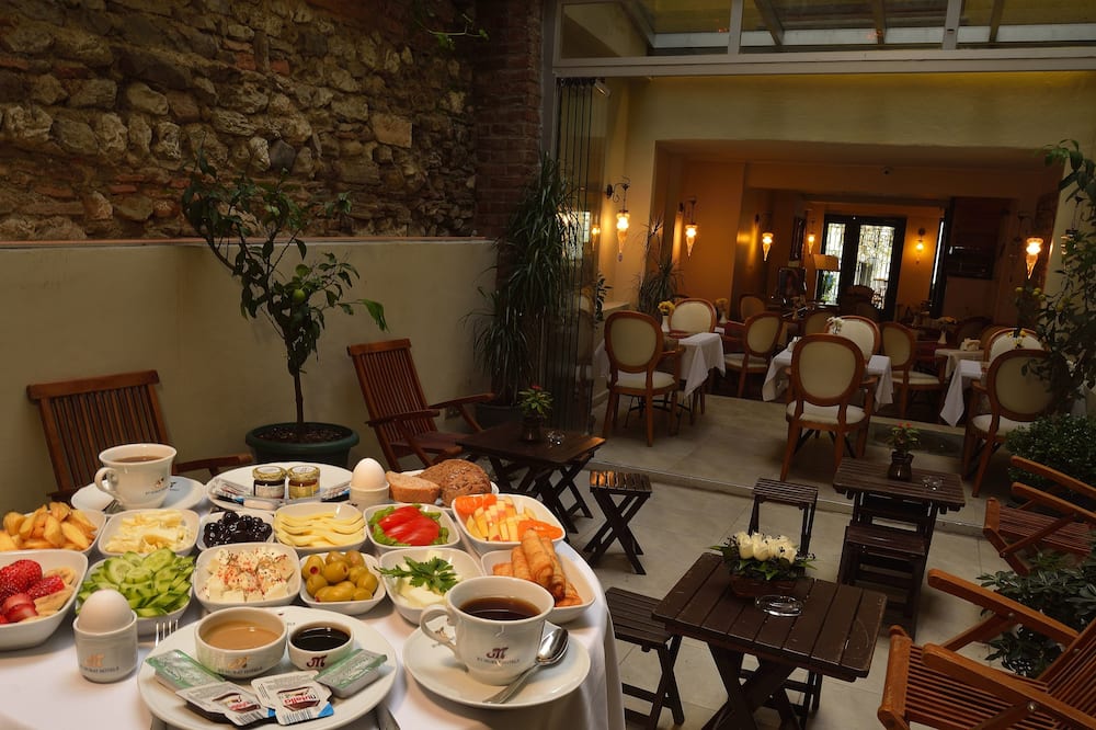 By Murat Royal Hotels