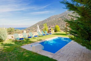 Exterior - Uphoria Villas (Mylopotamos)