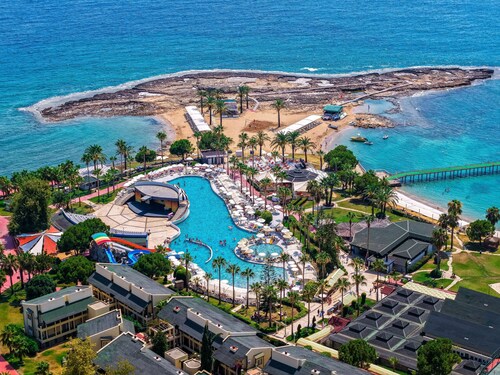 Oz Hotels İncekum Beach Resort