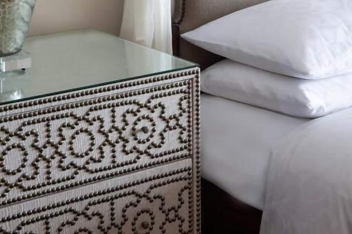 Egyptian cotton sheets, premium bedding, minibar, in-room safe