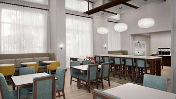 Desayuno buffet incluido todos los días