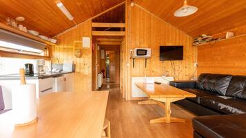 Cottage, 2 Bedrooms, Sauna | Living area