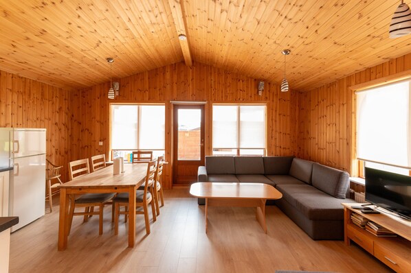 Living area - Glaðheimar Cottages (Blönduós)