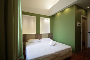 Classic Room, City View | Premium bedding, in-room safe, desk, free WiFi - B&B del Duomo (Messina)
