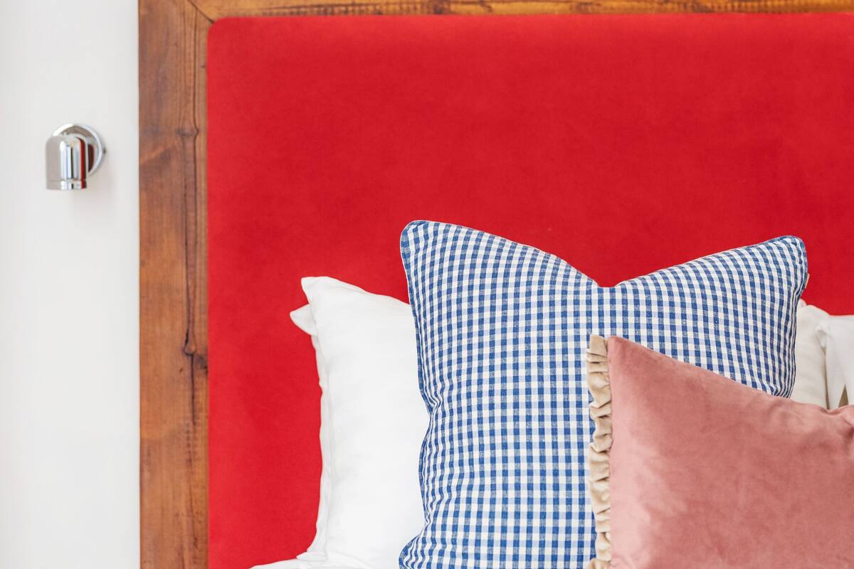 deluxe suite, 1 bedroom | egyptian cotton sheets, premium bedding, minibar, desk