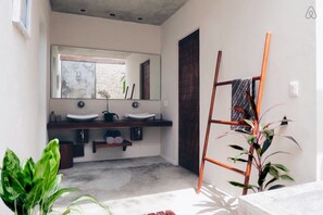 Suite, 1 King Bed - Aqua Viva Tulum (Tulum)