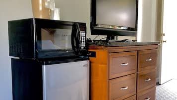 遮光窗帘、熨斗/熨衣板、免费 WiFi、床单