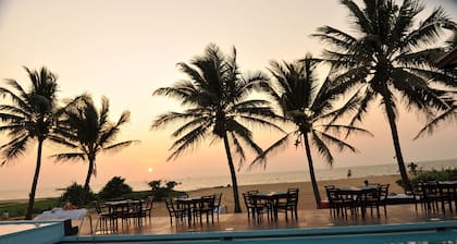 Catamaran Beach Hotel