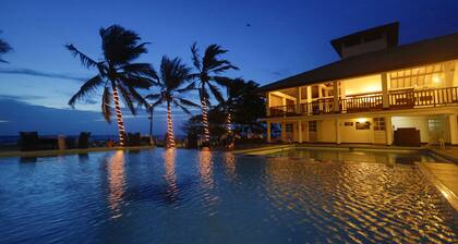 Catamaran Beach Hotel