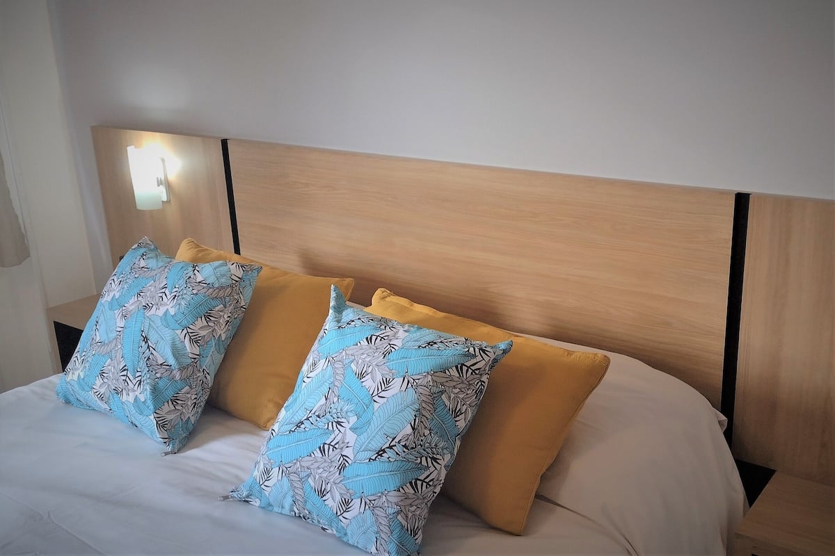 Superior Apartment | 1 bedroom, in-room safe, blackout curtains, free WiFi