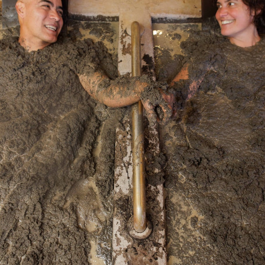 Couples treatment rooms, hot tub, hot springs, body treatments