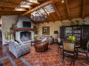 Flat-screen TV, fireplace