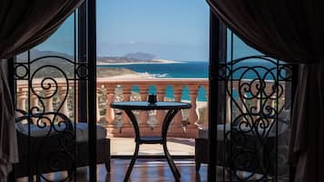 Penthouse Panoramique, 1 chambre, coin cuisine, vue océan | Vue de la chambre