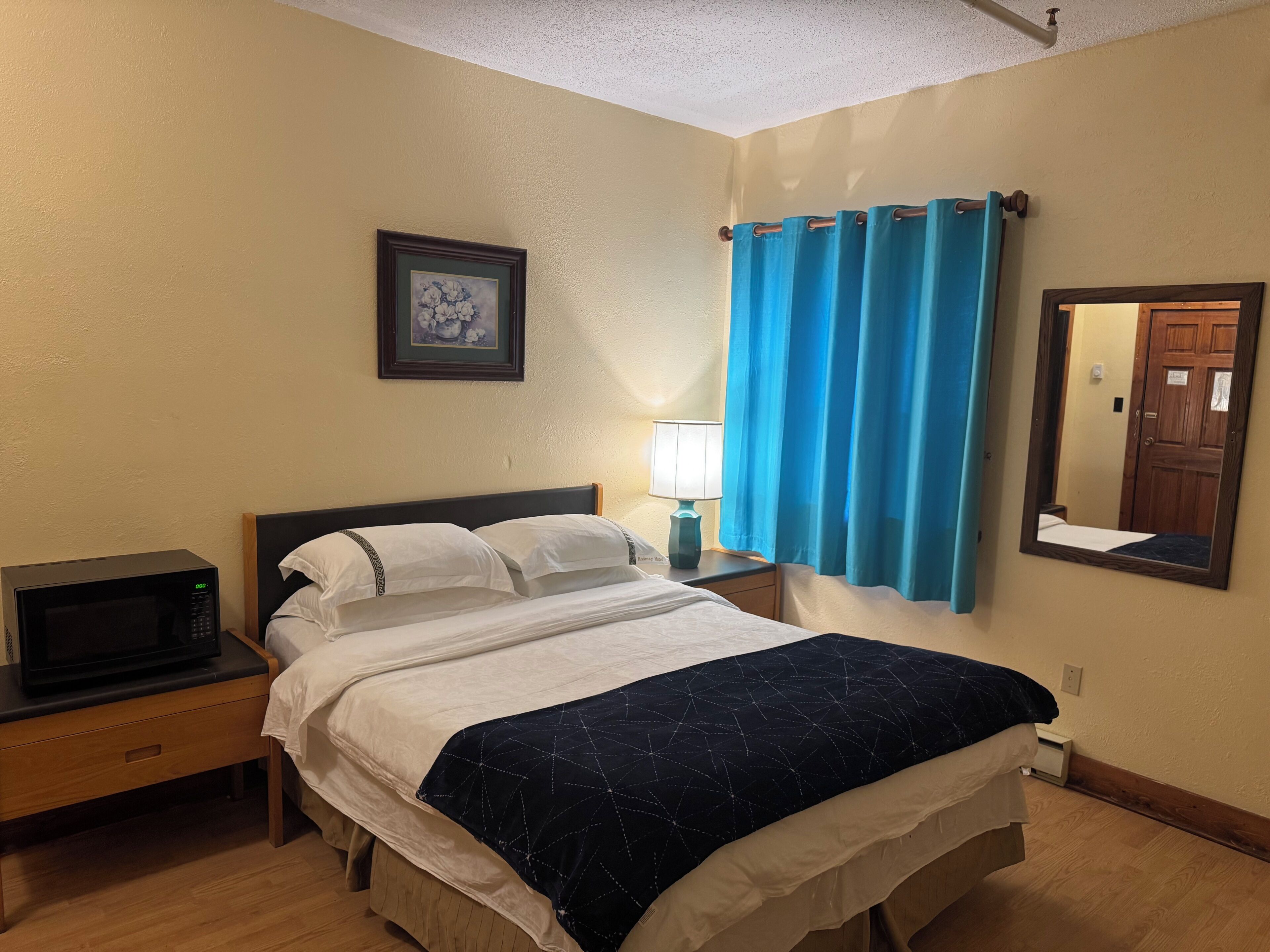 Deluxe Room, 1 Queen Bed