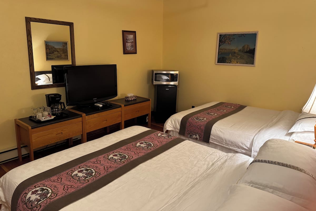 Standard-Doppelzimmer, 2 Queen-Betten