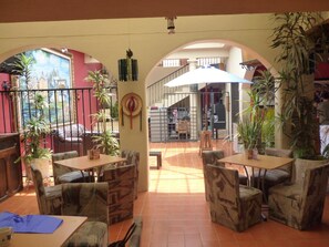 Breakfast, lunch and dinner served - Hotel Casa Madero (San Cristóbal de las Casas)