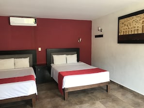 Twin Room, 2 Single Beds | Iron/ironing board, bed sheets - Hotel Montroi City (Colima)
