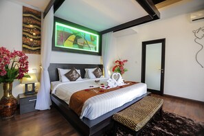 Vila, 1 kamar tidur, kolam renang pribadi | Brankas, meja kerja, setrika/meja setrika, dan tempat tidur bayi gratis