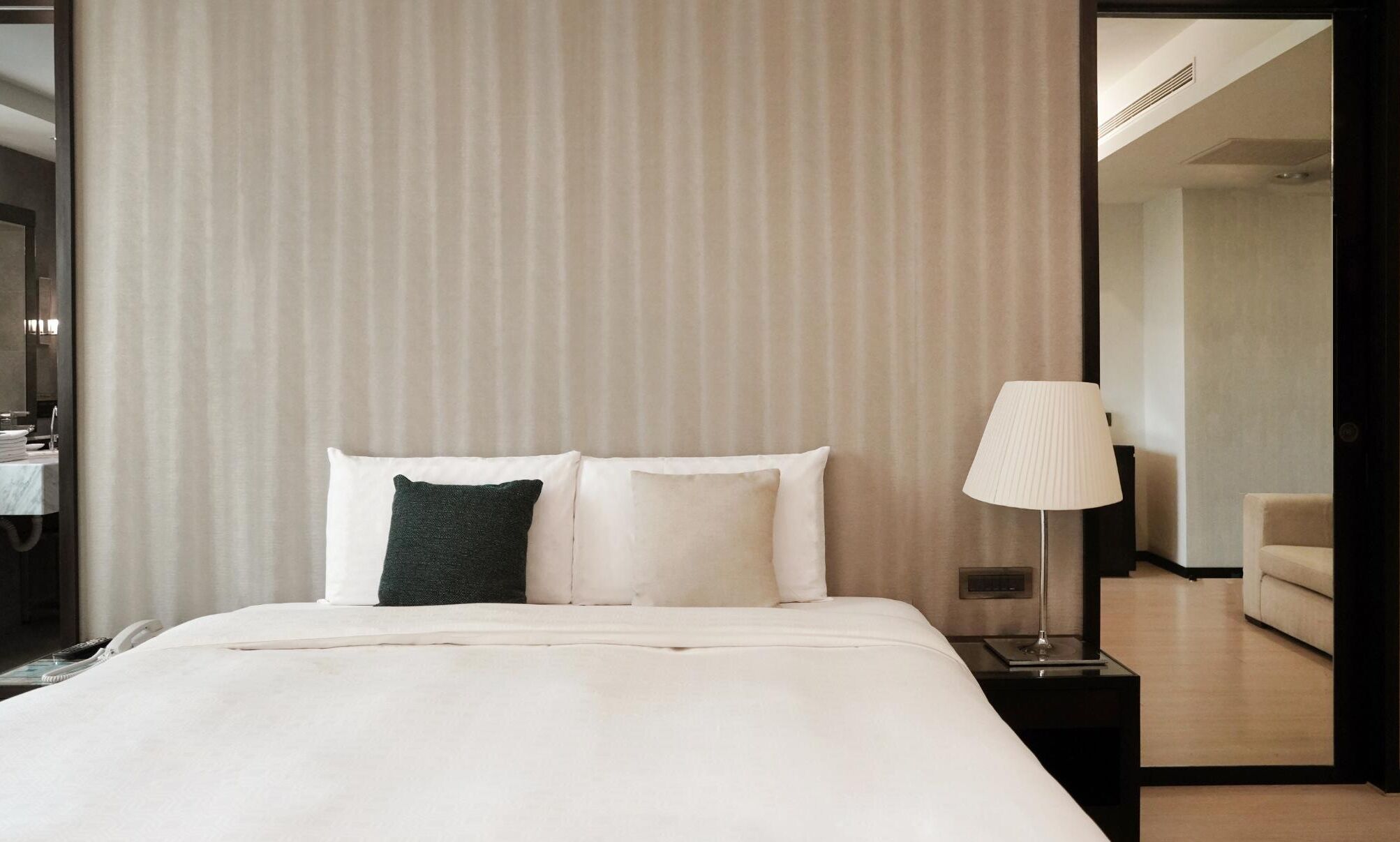 deluxe double room | premium bedding, minibar, in-room safe, desk