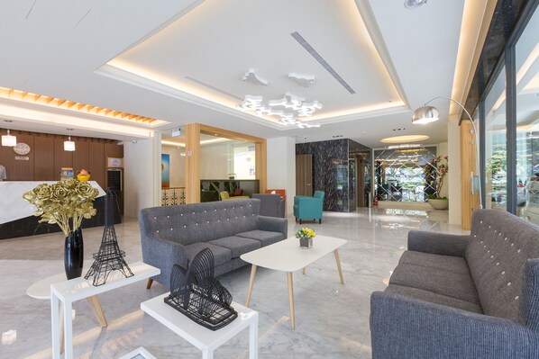 Lobby sitting area - Sun hotel (Kaohsiung)